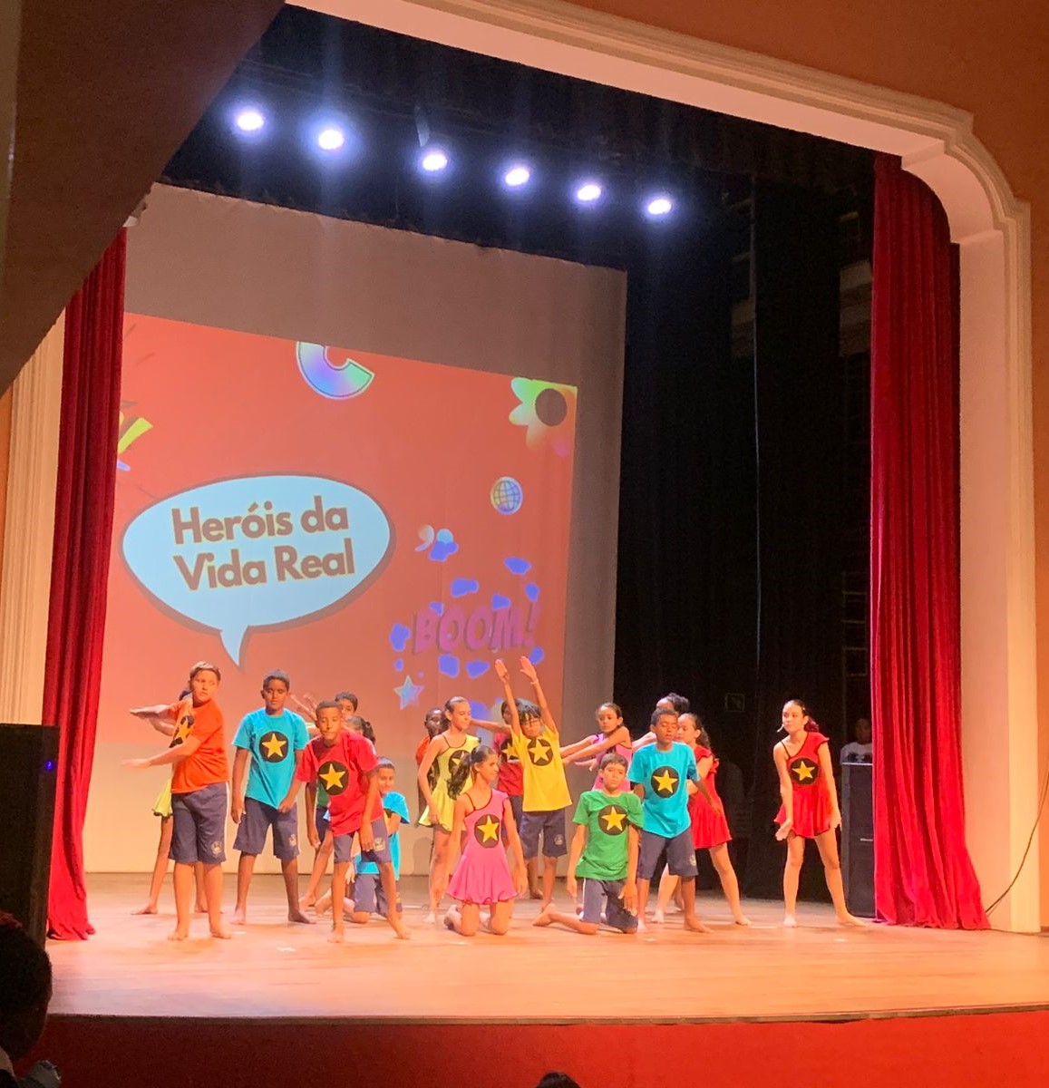 A Jornada da Educação em Tempo Integral na Rede Municipal de Varginha: Uma História em Expansão