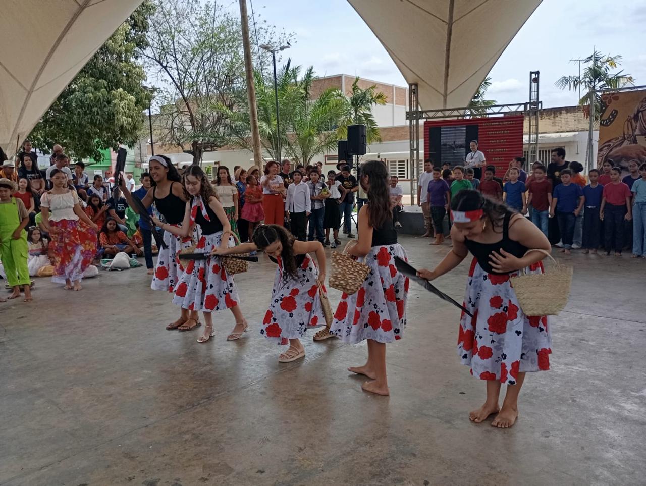 Amostra Cultural – Cultura que Pulsa, Alma que Vive – Educação Integral