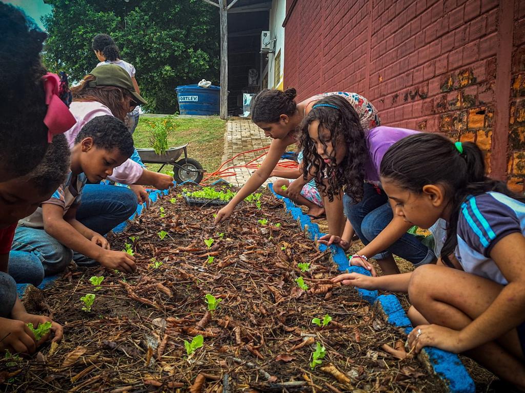 ESTARTE – Programa de Melhoria na Gestão da Educação Municipal de Gurupi: Sistema e Unidades Escolares – superando desafios, apresentando perspectivas e compromissos