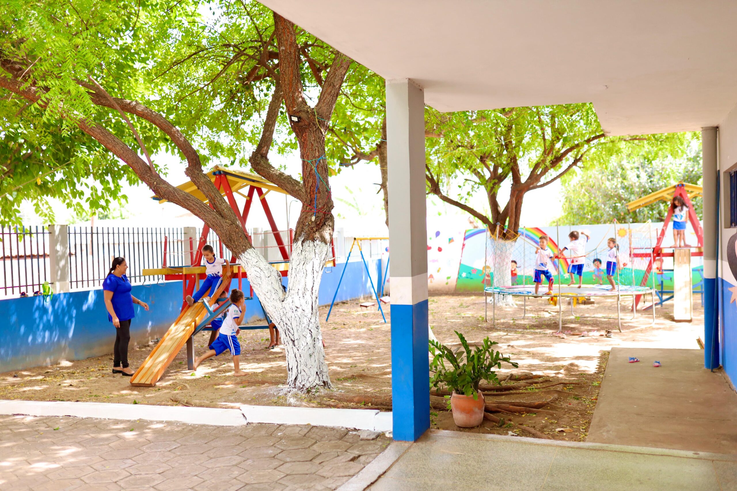 Gestão Integrada e Humanizada na Educação Infantil: Uma Prática Transformadora na Creche Municipal de Tempo Integral Professora Raimunda Brauniene Medeiros - Imagem 2