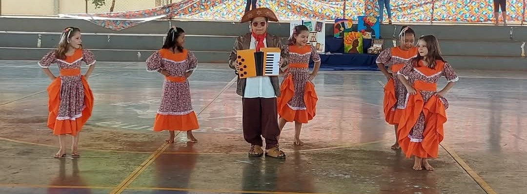 O Intercâmbio Cultural entre Escolas de Educação em Tempo Integral como Fator de Valorização de Práticas Pedagógicas e de Identidade - Imagem 1