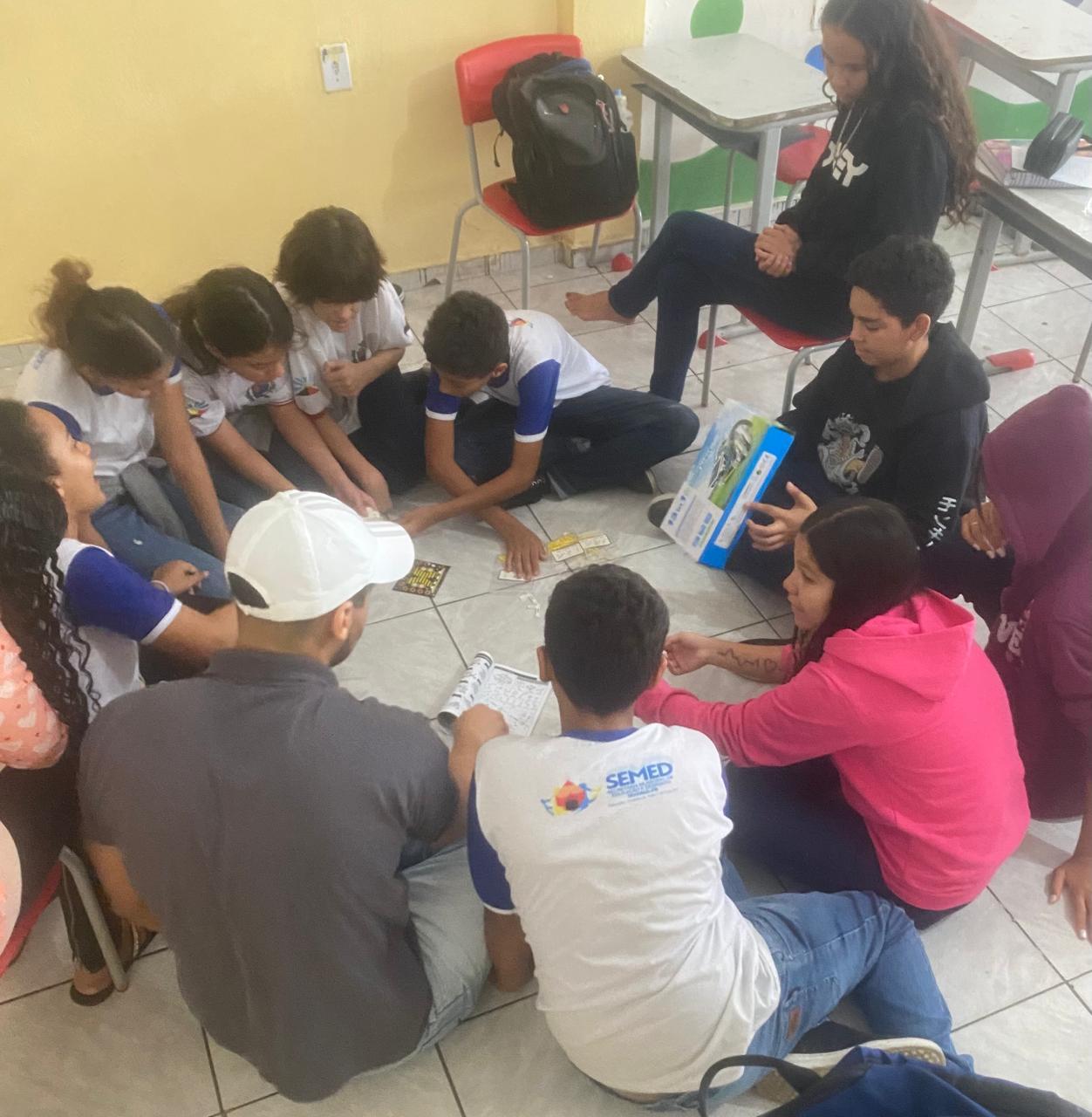 Robótica Sustentável: Construindo um Futuro com Reciclagem - Imagem 2