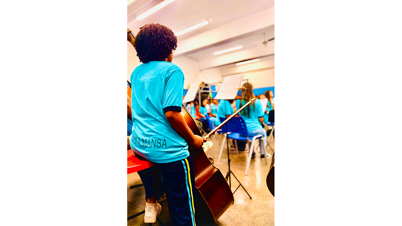 Estudantes da Escola Vocacionada à Música, em Barra Mansa (RJ). Foto: Angela Costa