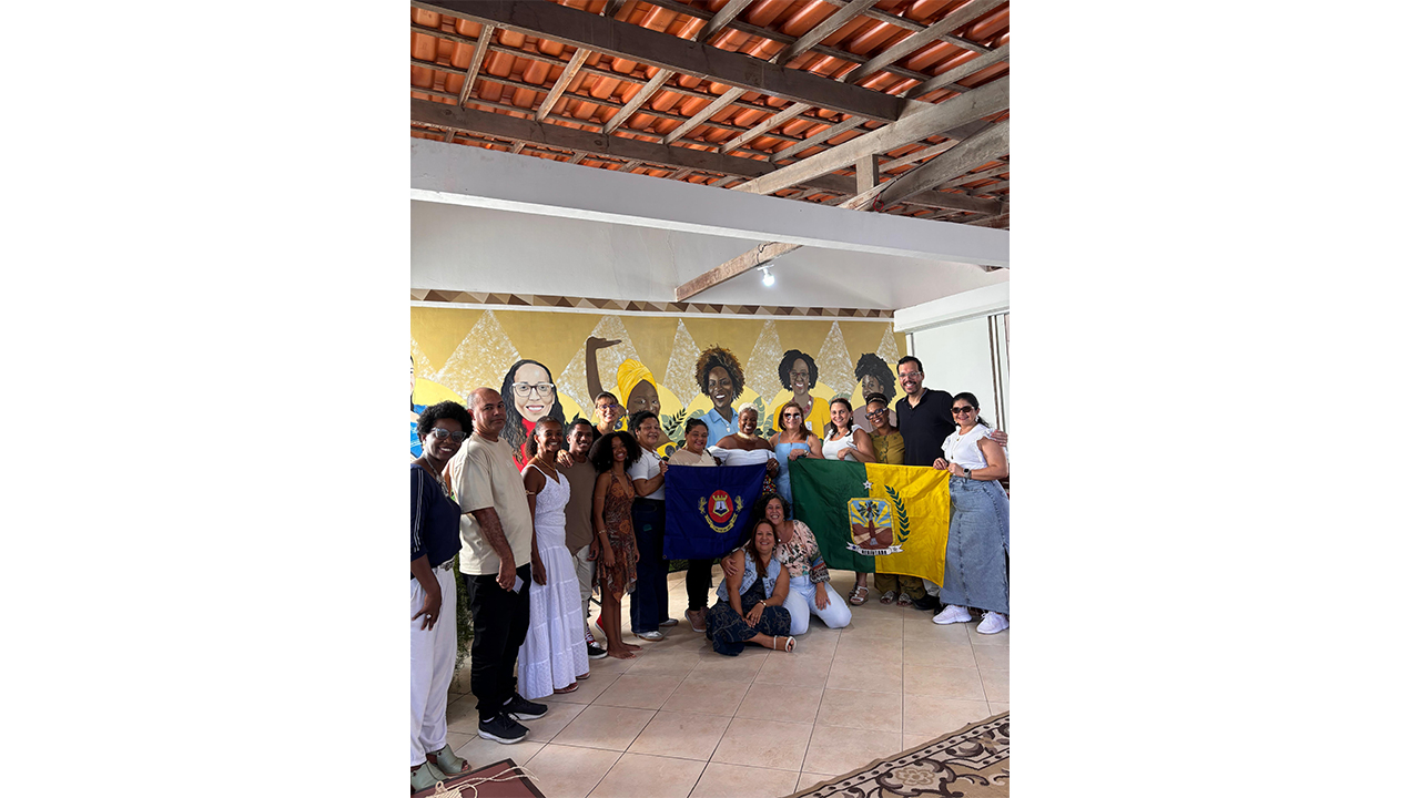 Visita à Casa Crioll'As, um espaço comunitário idealizado pela coordenadora do Centro Municipal de Educação Infantil (CMEI) União Boca do Rio, em Salvador (BA). Foto: Fotógrafa do CMEI União Boca do Rio