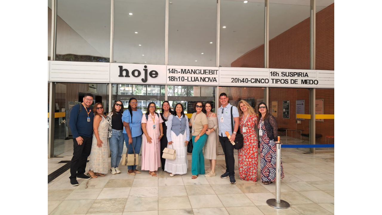 Participantes da Rede de Trocas conhecendo o Cinebrasilia, em Brasília (DF). Foto: Rede de Trocas de Brasília (DF)