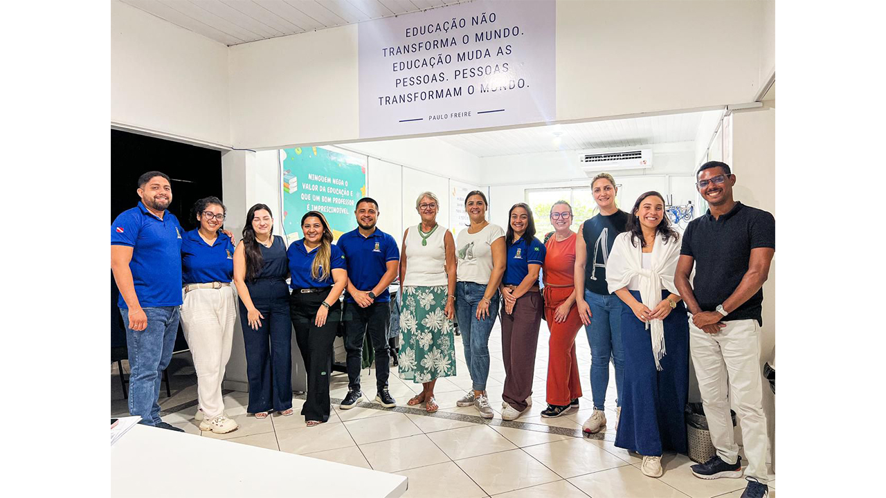 Participantes da Rede de Trocas da Bahia, Pará, Piauí e Rio Grande do Sul na Secretaria Municipal de Educação, em Marituba (PA). Foto: Participantes da Rede de Trocas