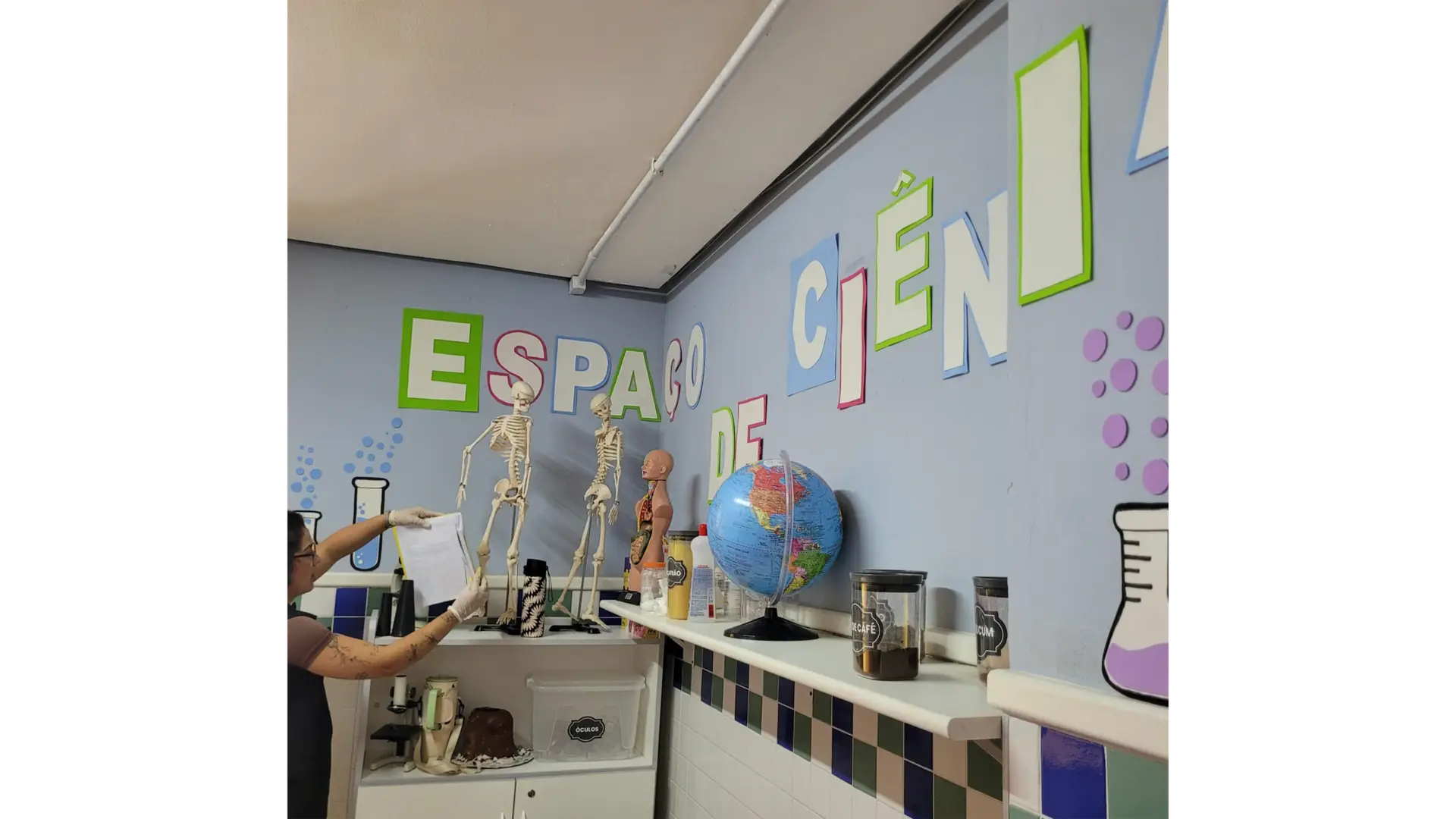 Espaço de Ciências do Centro Municipal de Educação Infantil em Tempo Integral (CMEI TI) Álvaro Fernandes Lima, em Vitória (ES). Foto: Gleyce Taiana Nunes de Carvalho