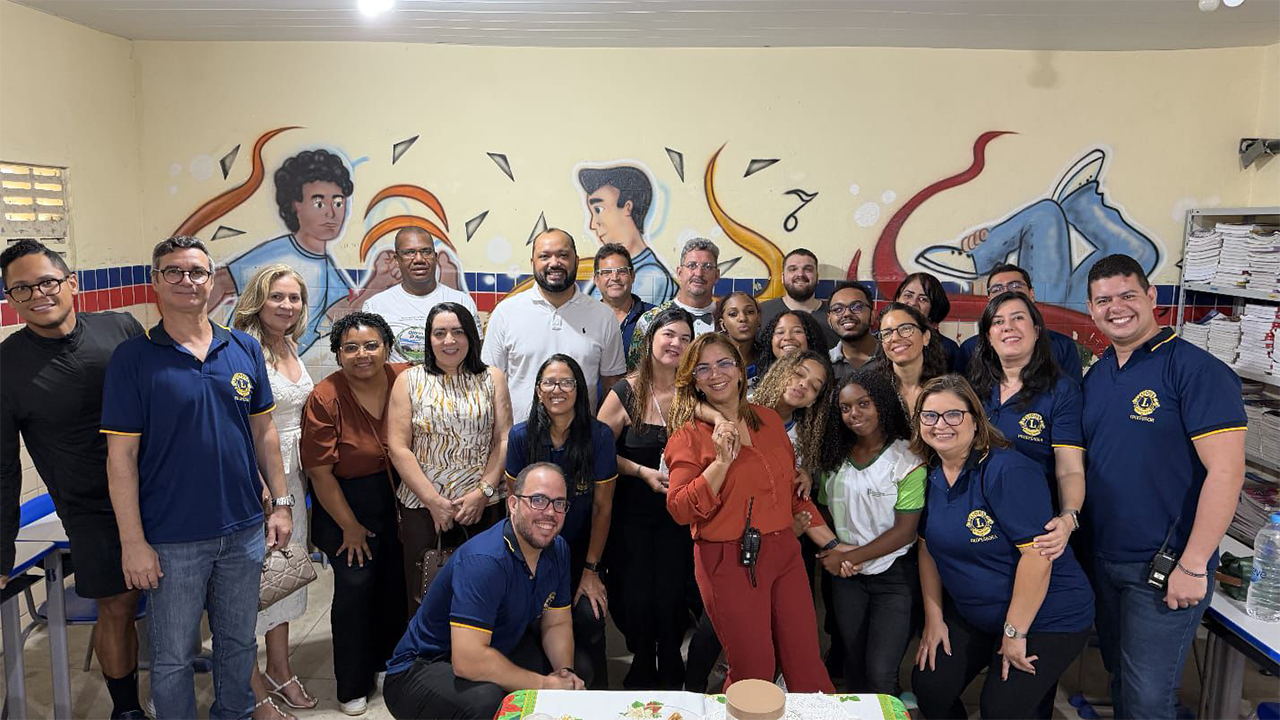 Confraternização na Escola Municipal em Tempo Integral (EMTI) Lions Dirceu Veloso, em Olinda (PE). Foto: Carlos Junior