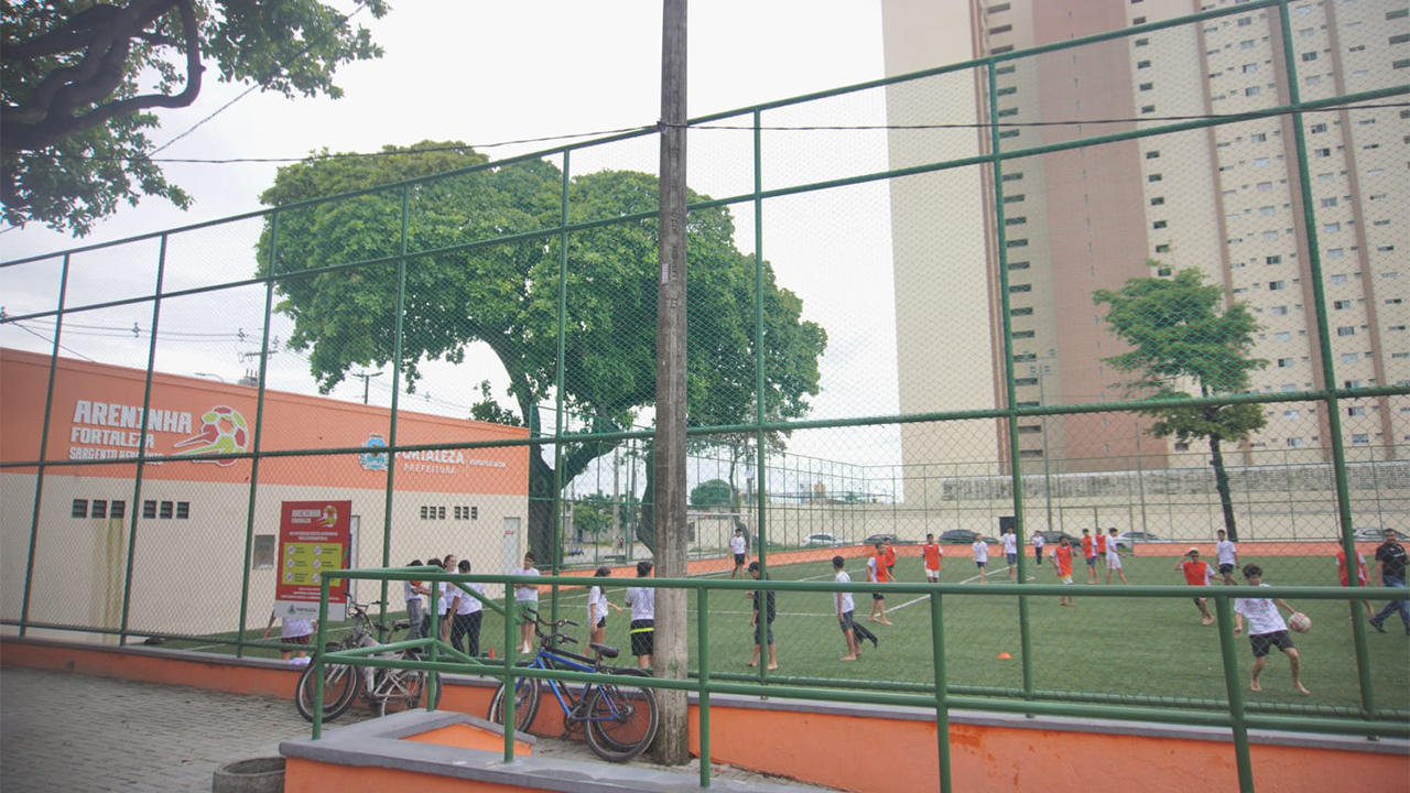 Visita técnica na Escola Areninha Sargento Sampaio, que integra modalidades da Educação Integral para melhoria da qualidade de ensino, em Fortaleza (CE). Foto: Participante Rede de Trocas de Fortaleza (CE)