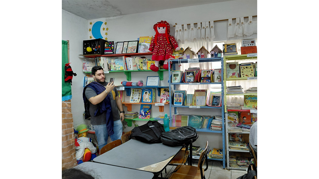 Biblioteca escolar da Escola Municipal de Ensino Fundamental (EMEF) CEAI Dr. João Pereira de Assis, em Campina Grande (PB). Foto: Maria José Silva de Medeiros Paiva