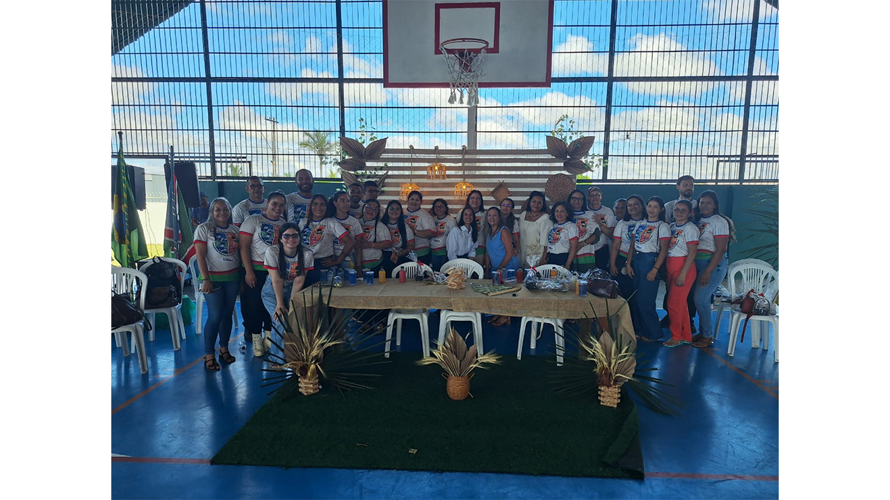 Abertura do evento na quadra da Escola Municipal Dom Bosco, em Humaitá (AM). Foto: Participantes da Rede de Trocas de Humaitá (AM)