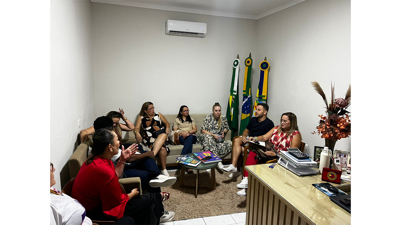 Acolhida das redes visitantes na Secretaria Municipal de Educação de Nova Russas (CE). Foto: Carlos Holanda