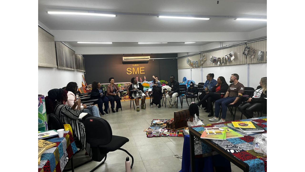 Reunião com o Programa Municipal de Educação para Diversidade Étnico-Racial (PMEDER) para apresentação da equipe do Projeto Quilombola Pedagógico e também do Protocolo Antirracista, na Secretaria Municipal de Educação de Criciúma (SC). Foto: César Bezerra dos Santos