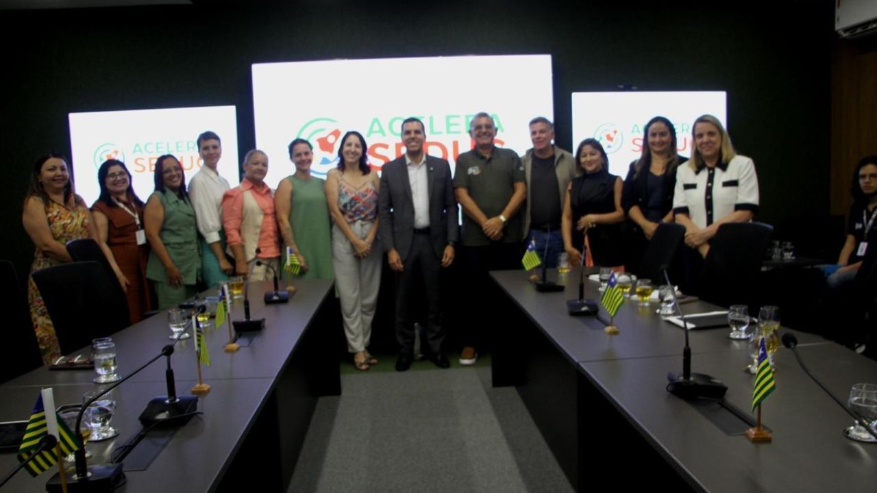 Reunião com as(os) participantes da Rede de Trocas na Secretaria Estadual de Educação do Piauí. Foto: Rede de Trocas do Piauí