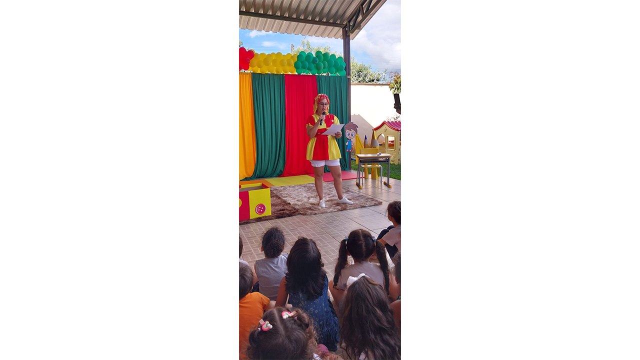 Apresentação da contação de histórias da Emília na Escola Municipal Dom Juvenal, em Rubiataba (GO). Foto: Carlos Henrique Branquinho Melo