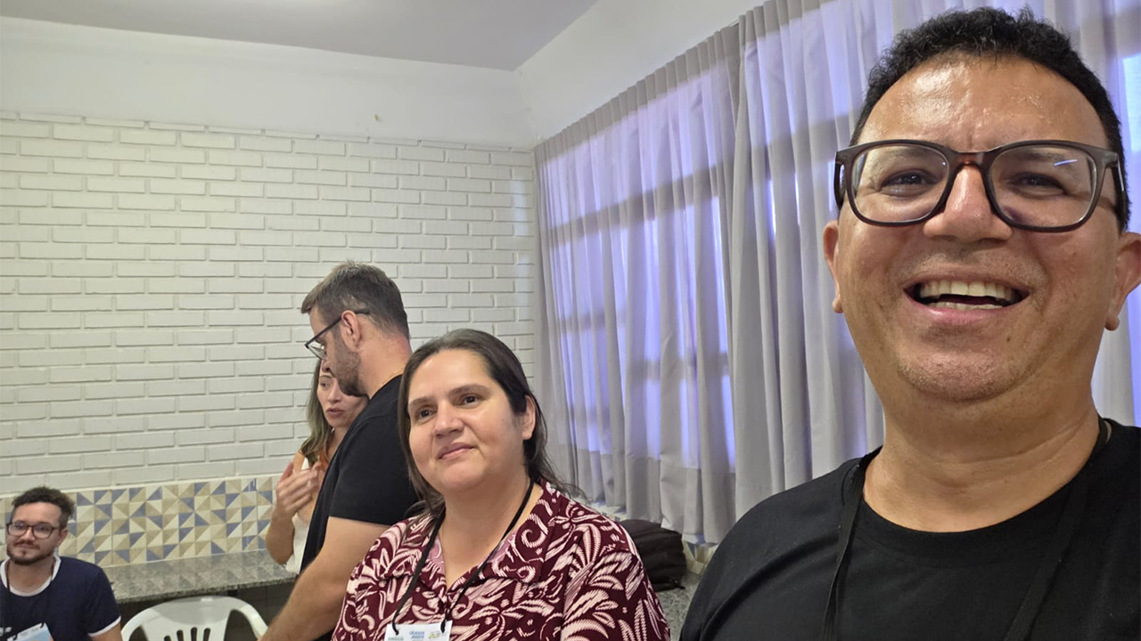 Recepção e almoço na Escola Municipal em Tempo Integral Professora Lousinha, em Goiânia (GO). Foto: Miguel Alves
