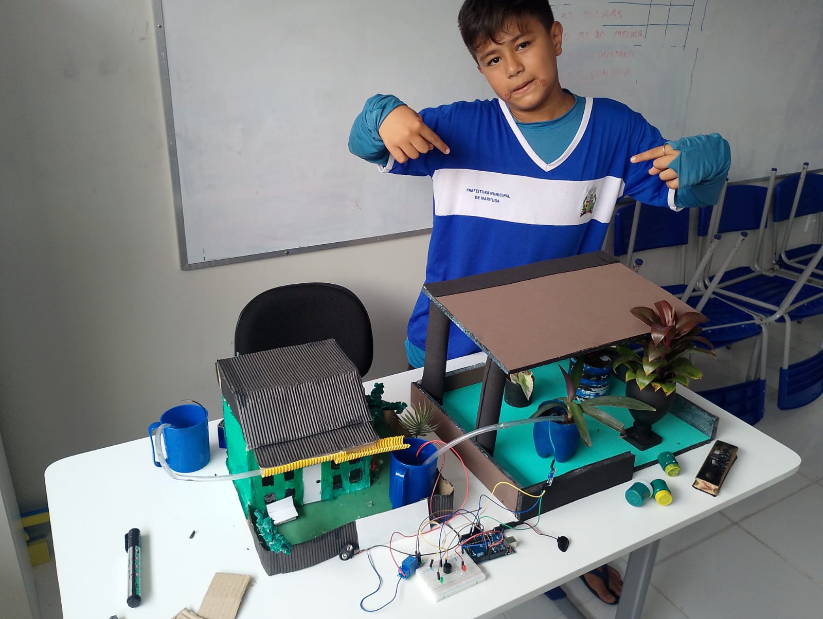 Quando a Escola Planta, a Comunidade Colhe: Sustentabilidade, Robótica e Educação Ambiental no Município de Marituba/PA - Imagem 2